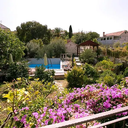 Апартаменты Donna