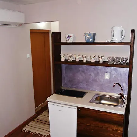 Donna Apartment